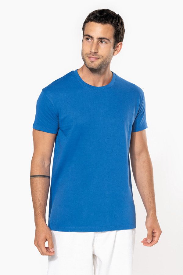 T-shirt personnalisable Belibrod en coton bio - Couleur bleu - Porté par un homme - Vue de face - Marque Kariban